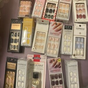 Press on nails
